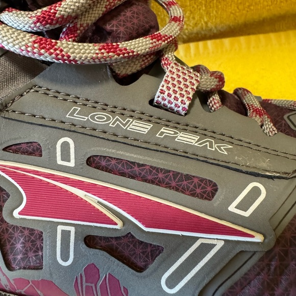 Women’s Altra hiking boots size 10.5 - Picture 6 of 12